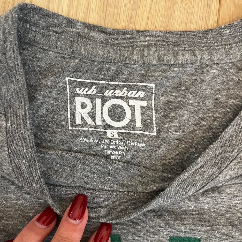 Suburban Riot Kale Tee - Picture 3 of 3